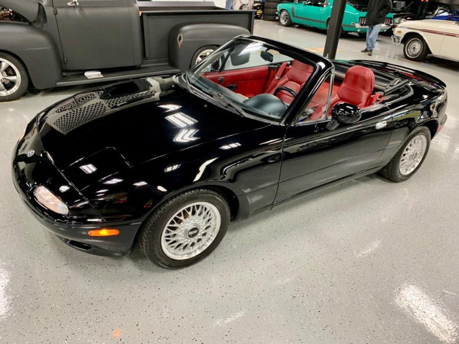  Mazda Miata Limited Edition (NA) 1993 года  (фото 117 из 121)